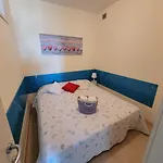 Cam 2 Sea View Apartament